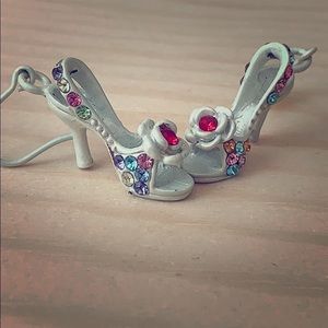 Bundle Add 👠tiny Gem 💎 encrusted shoe earrings